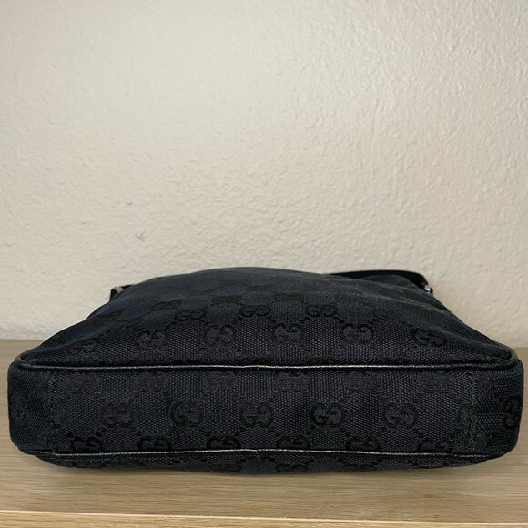 Gucci Authentic Vintage Black Canvas Crossbody Messenger Bag Leather Trim - Picture 3 of 16